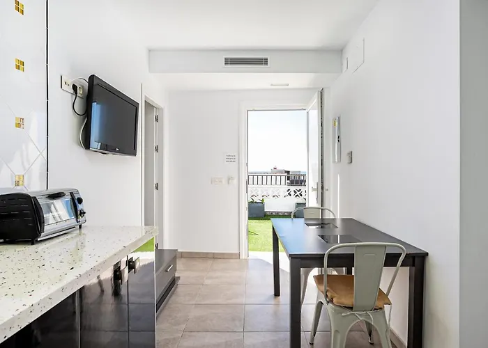 Turisticos La Boutique Del Mar شقة كونيل ذي لا فرونتيرا